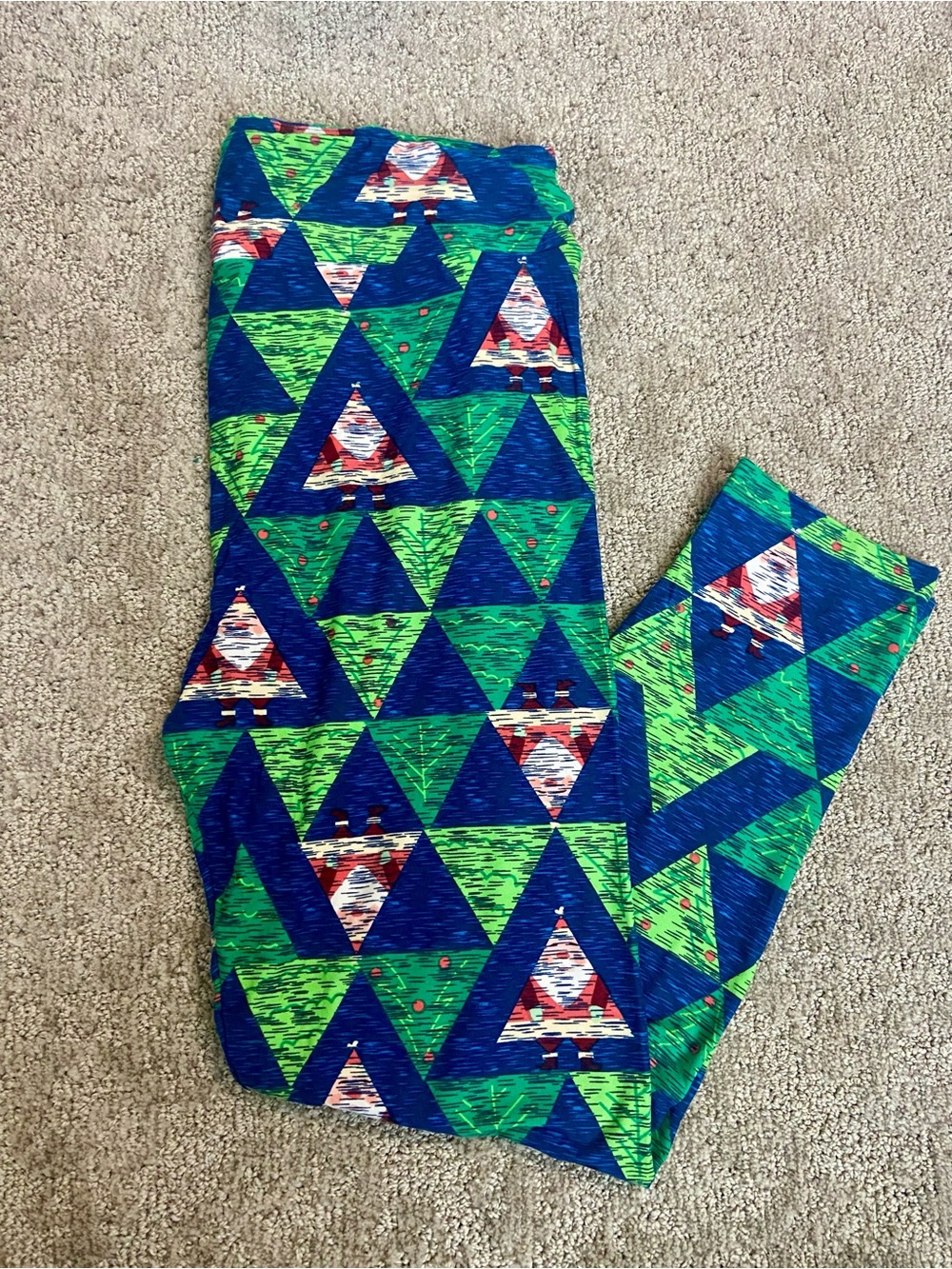 3 Pairs of LuLaRoe TC2 Christmas Leggings Santa Claus Mistletoe Holiday Fashion - Picture 3 of 8